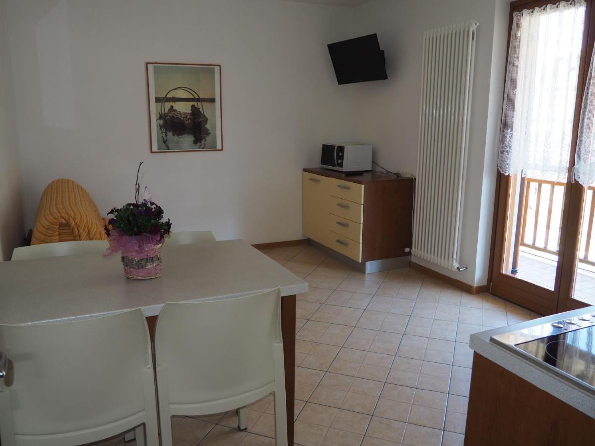 Residenza Arcobaleno Aparthotel Тено Екстериор снимка
