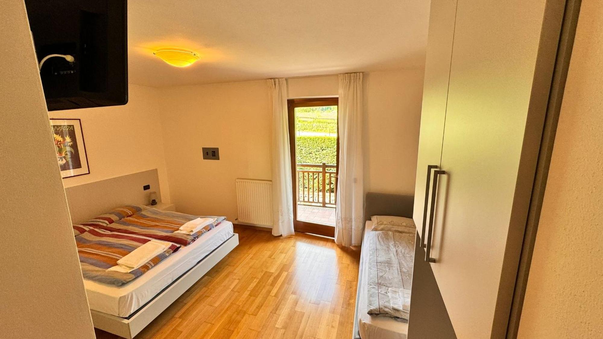 Residenza Arcobaleno Aparthotel Тено Екстериор снимка